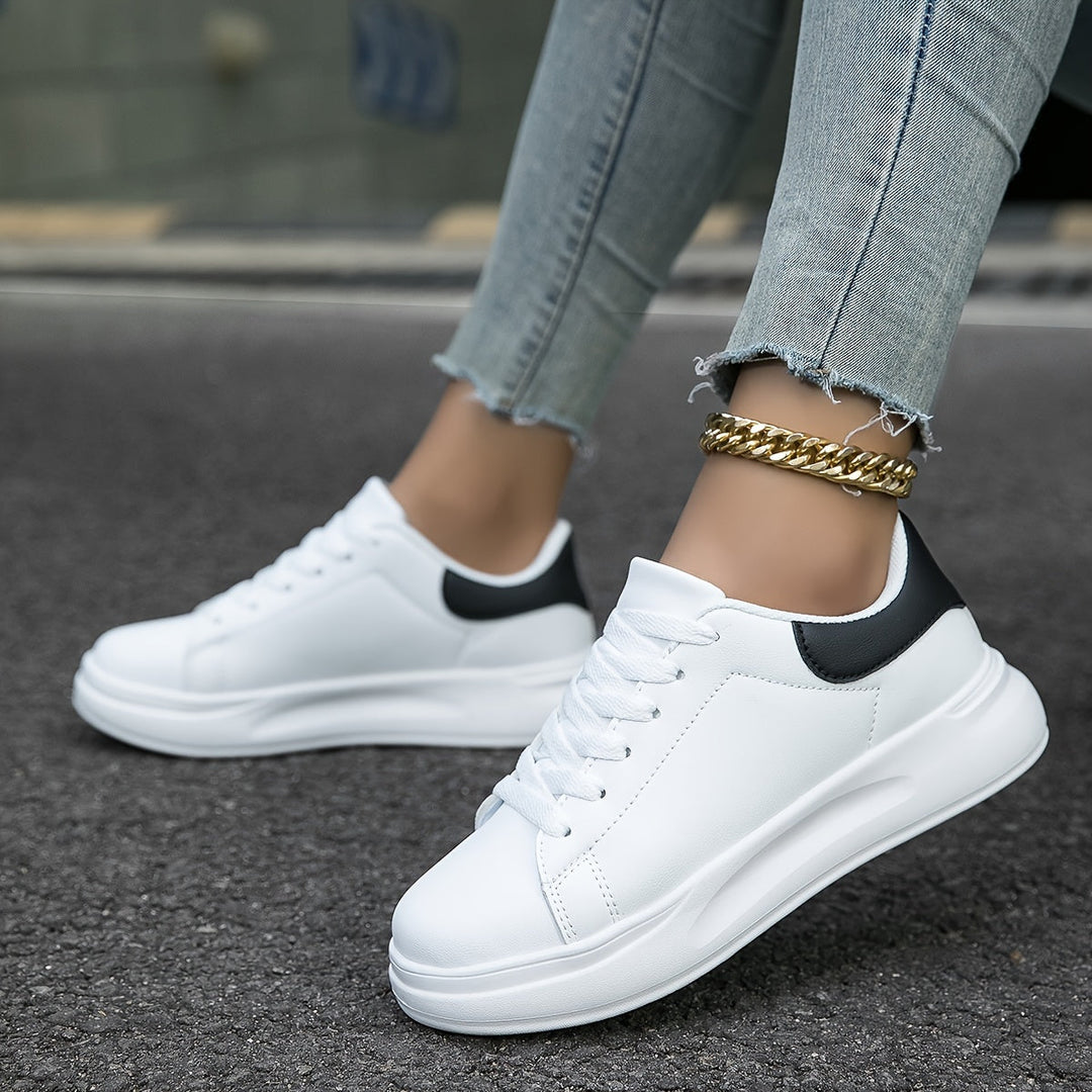 Witte dames sneakers met ondersteuning en demping – voor een comfortabele en actieve dag