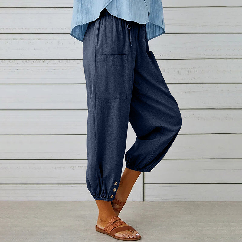 Damesbroek met elastische tailleband en knoopdetails – comfortabel, stijlvol en praktisch