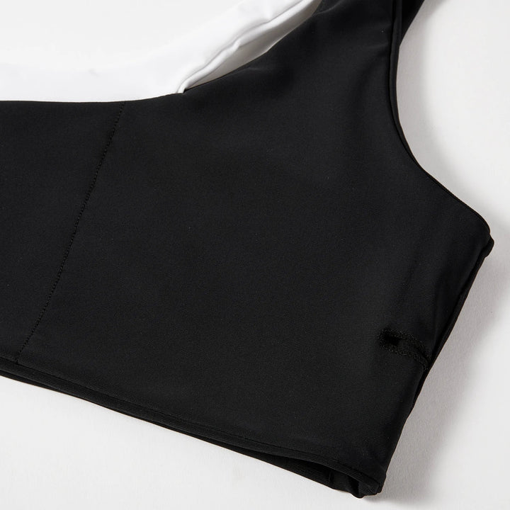 Off-shoulder bikiniset met hoge taille en bandagedetails – speels, stijlvol en flatterend