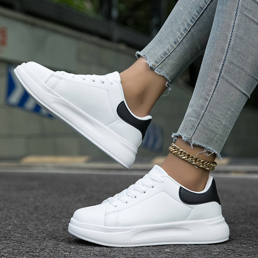 Witte dames sneakers met ondersteuning en demping – voor een comfortabele en actieve dag