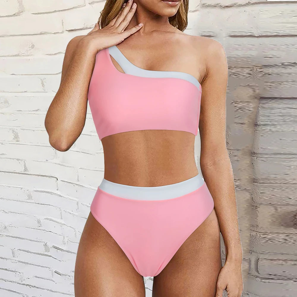 Off-shoulder bikiniset met hoge taille en bandagedetails – speels, stijlvol en flatterend
