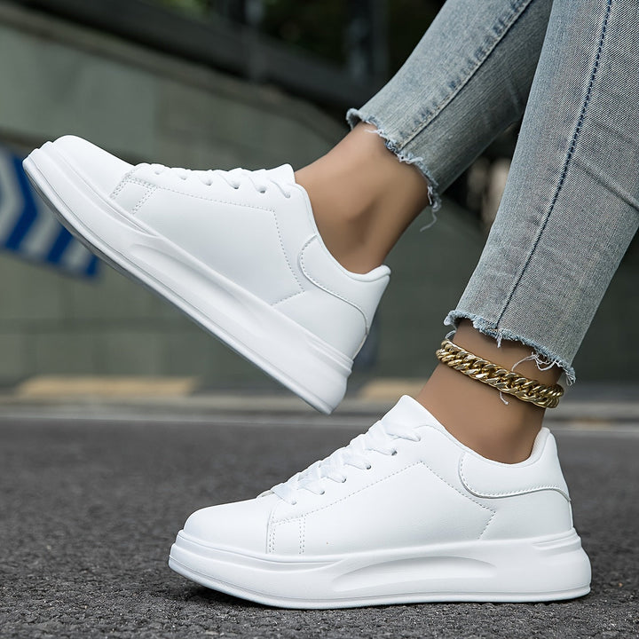 Witte dames sneakers met ondersteuning en demping – voor een comfortabele en actieve dag