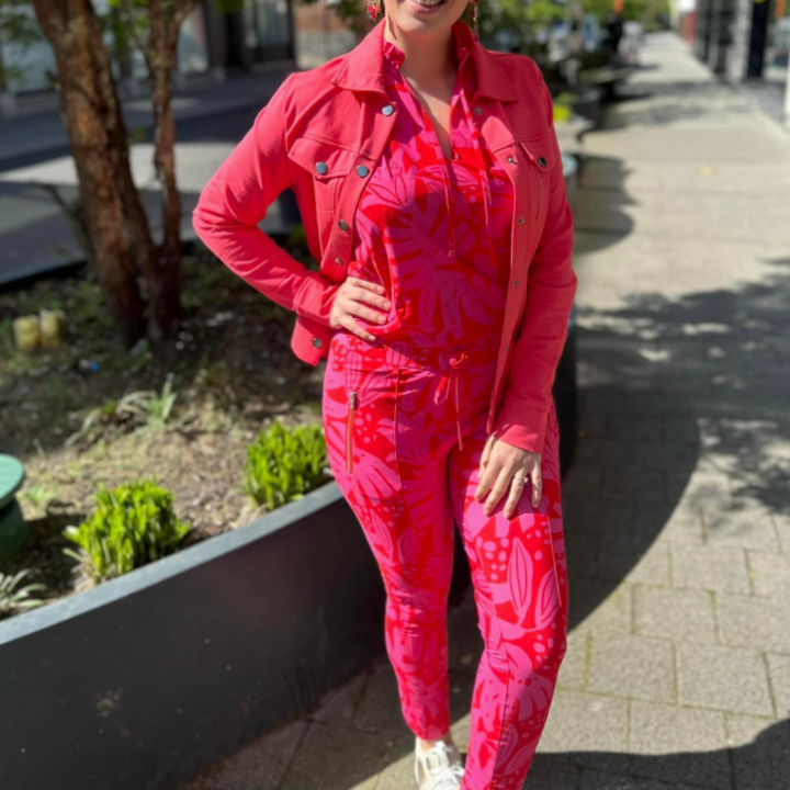 Esmée Dames Blouse Set – Mouwloze blouse met bijpassende broek en bloemendessin