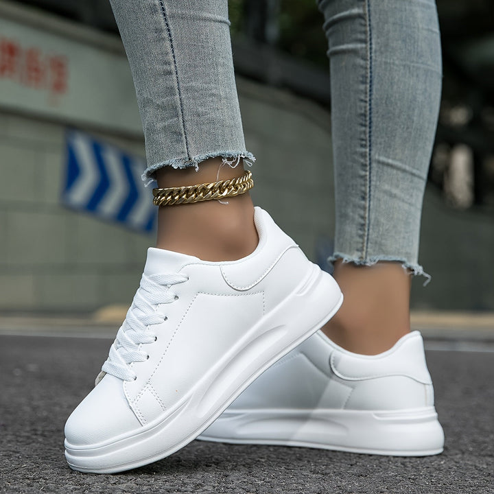 Witte dames sneakers met ondersteuning en demping – voor een comfortabele en actieve dag