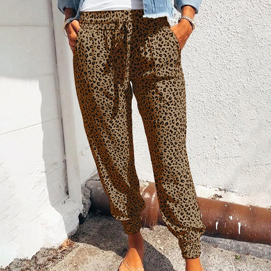 Modieuze en comfortabele damesbroek met leopardprint – stijlvol en relaxed voor elke dag