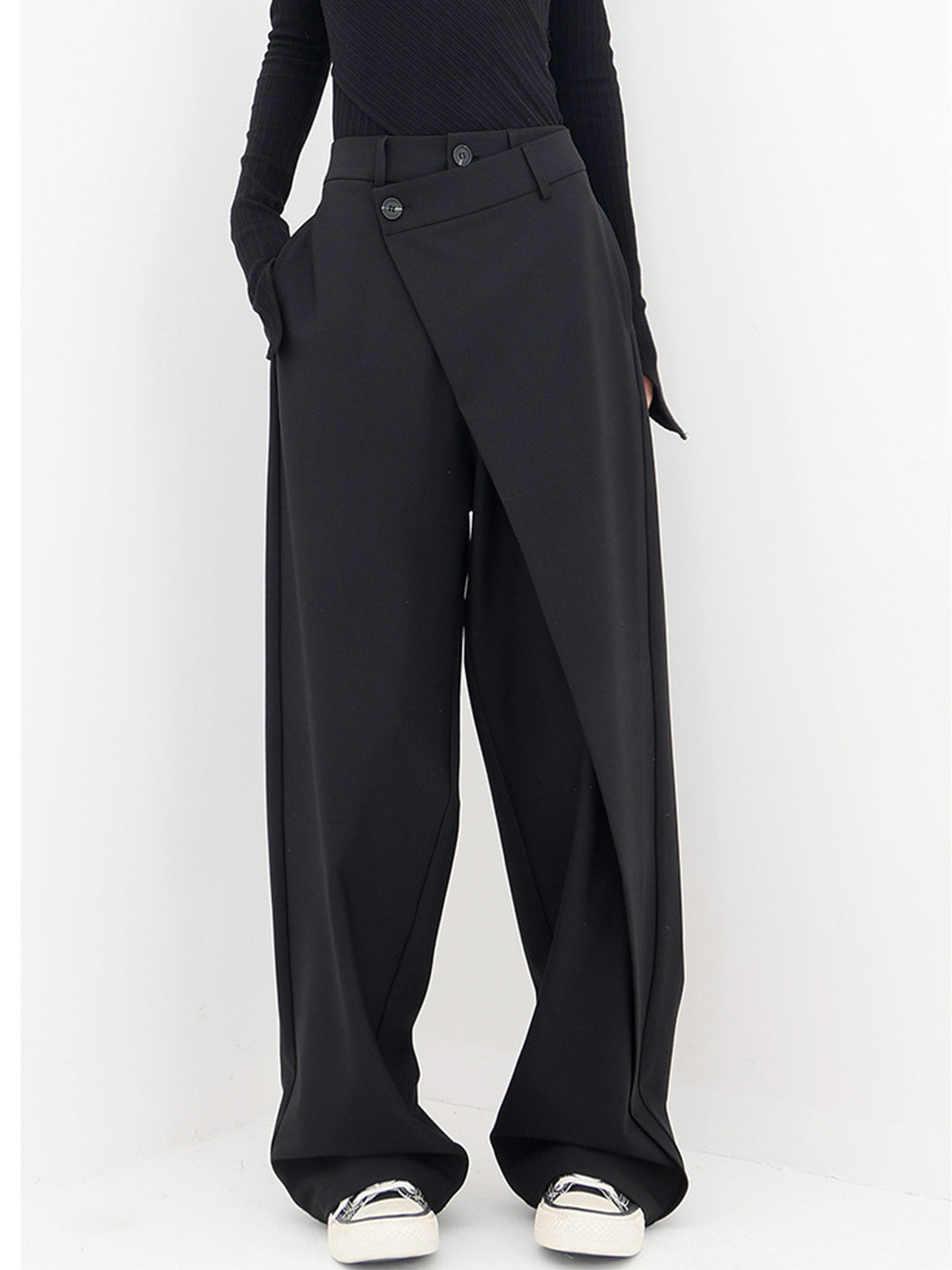 Klassieke Wijde Pantalon met Asymmetrische Laag en Knopen