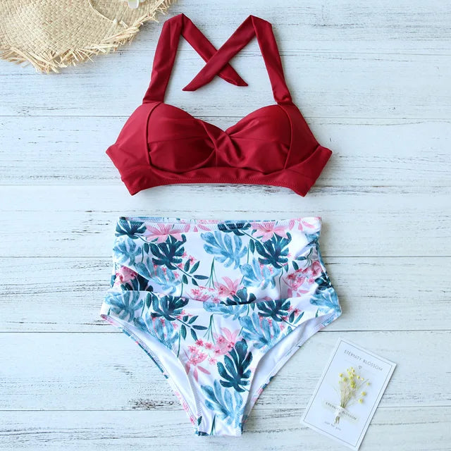 Bikiniset met hoge taille en ondersteunende top – flatterend en elegant voor elke vorm