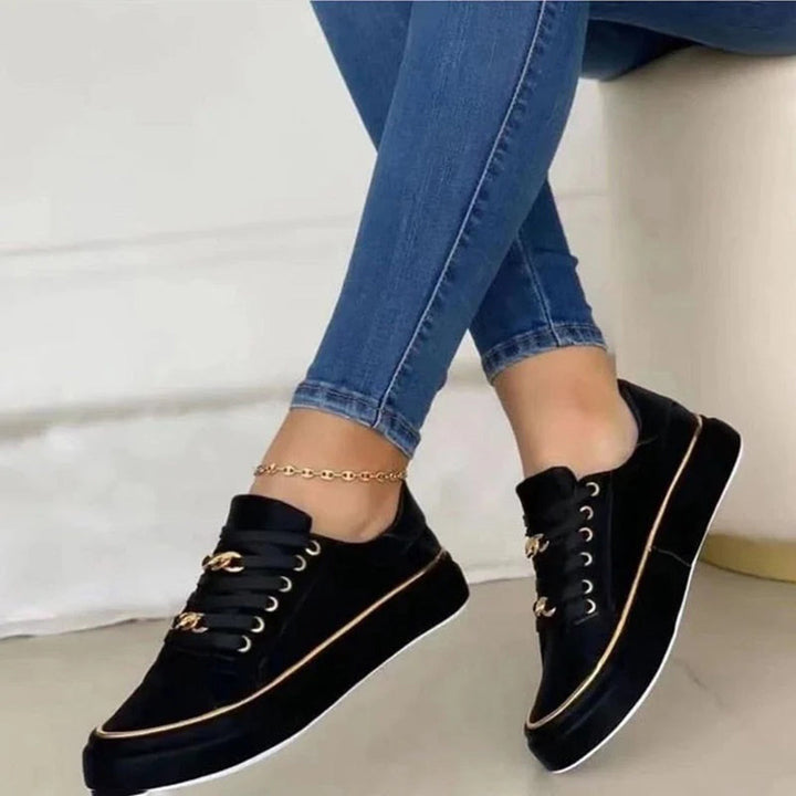 Federica | Luxe PU leren sneakers voor dames met gouden details en verhoogde zool