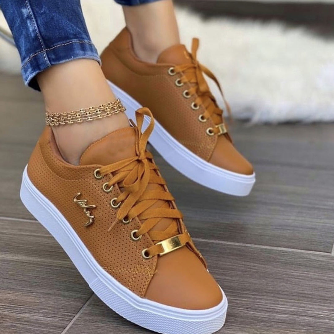 Estrella | Ademend lichtgewicht leer summer sneakers voor dames met moderne plateauzool