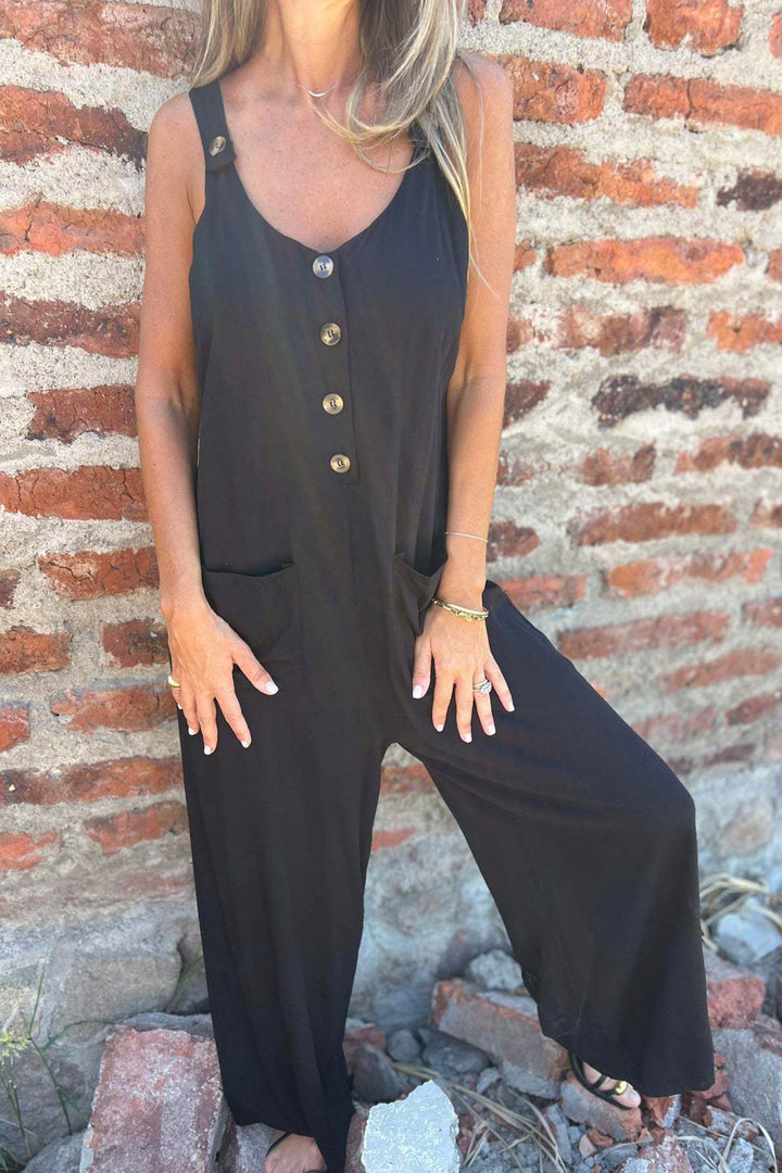 Liselot – Mouwloze Jumpsuit met Knoopsluiting en Open Rug