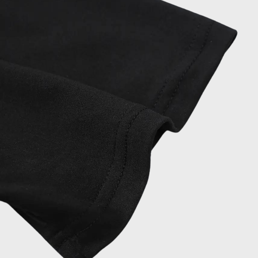 Jayden | Comfortabel ademend katoen zomershirt voor heren met minimalistische tekstprint