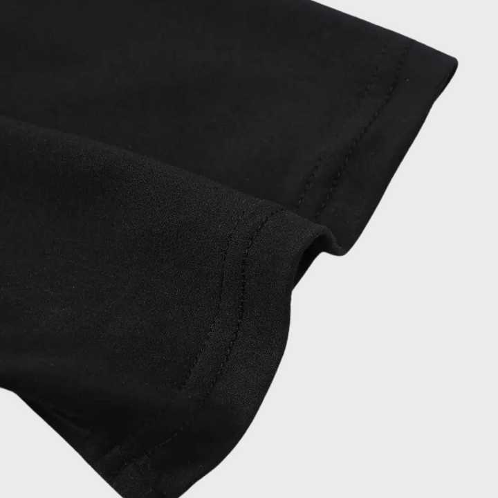 Jayden | Comfortabel ademend katoen zomershirt voor heren met minimalistische tekstprint