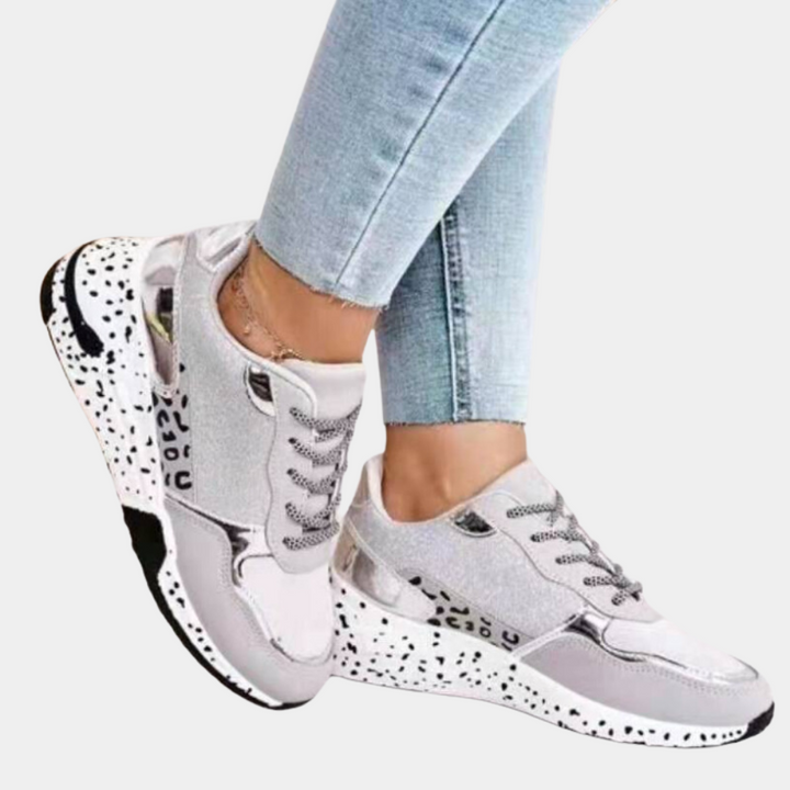 Noor | Zachte dempende stof sneakers voor dames met opvallend design