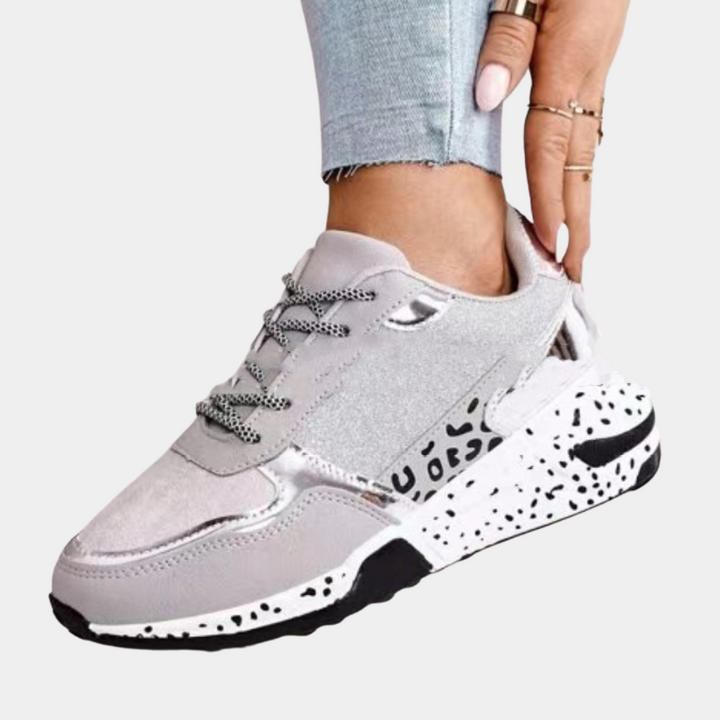 Noor | Zachte dempende stof sneakers voor dames met opvallend design