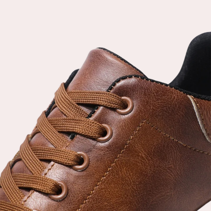 Arno | Duurzame PU leren herfstschoenen voor heren met casual vetersluiting en gewatteerde binnenzool