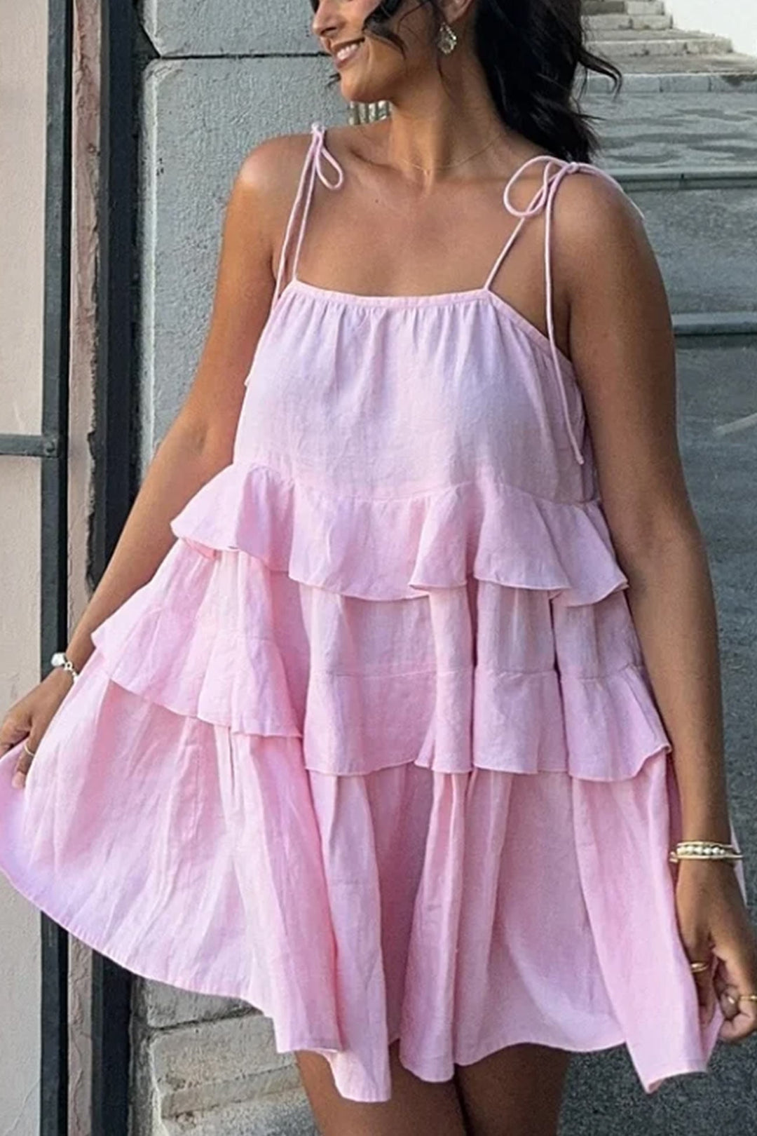 Linde – Katoenen Babydoll-jurk met Strikbandjes en Gelaagde Rok