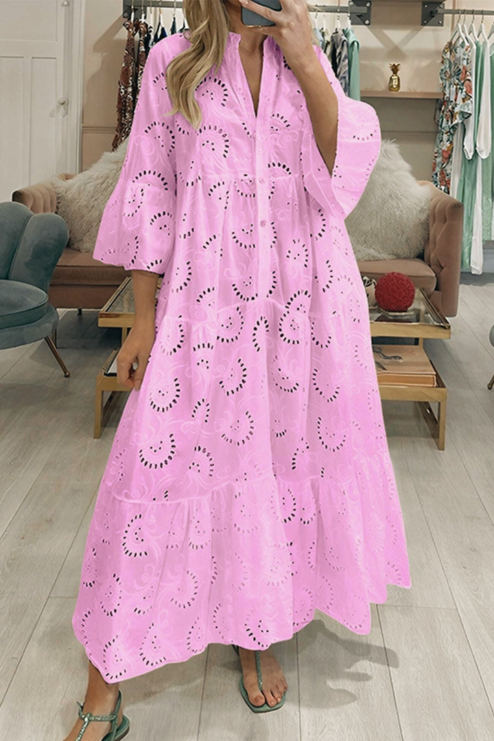 Bente – Geborduurde Maxi Jurk met Vlindermouwen en V-Hals