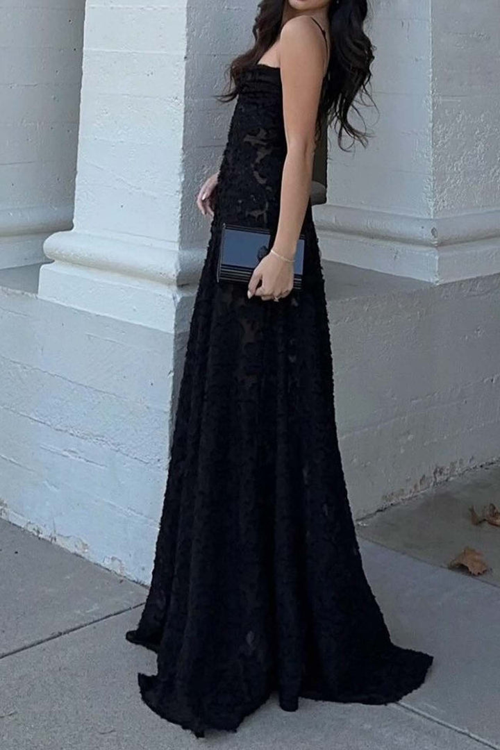 Lara – Mouwloze Maxi Jurk met Kant en Striksluiting Achter-