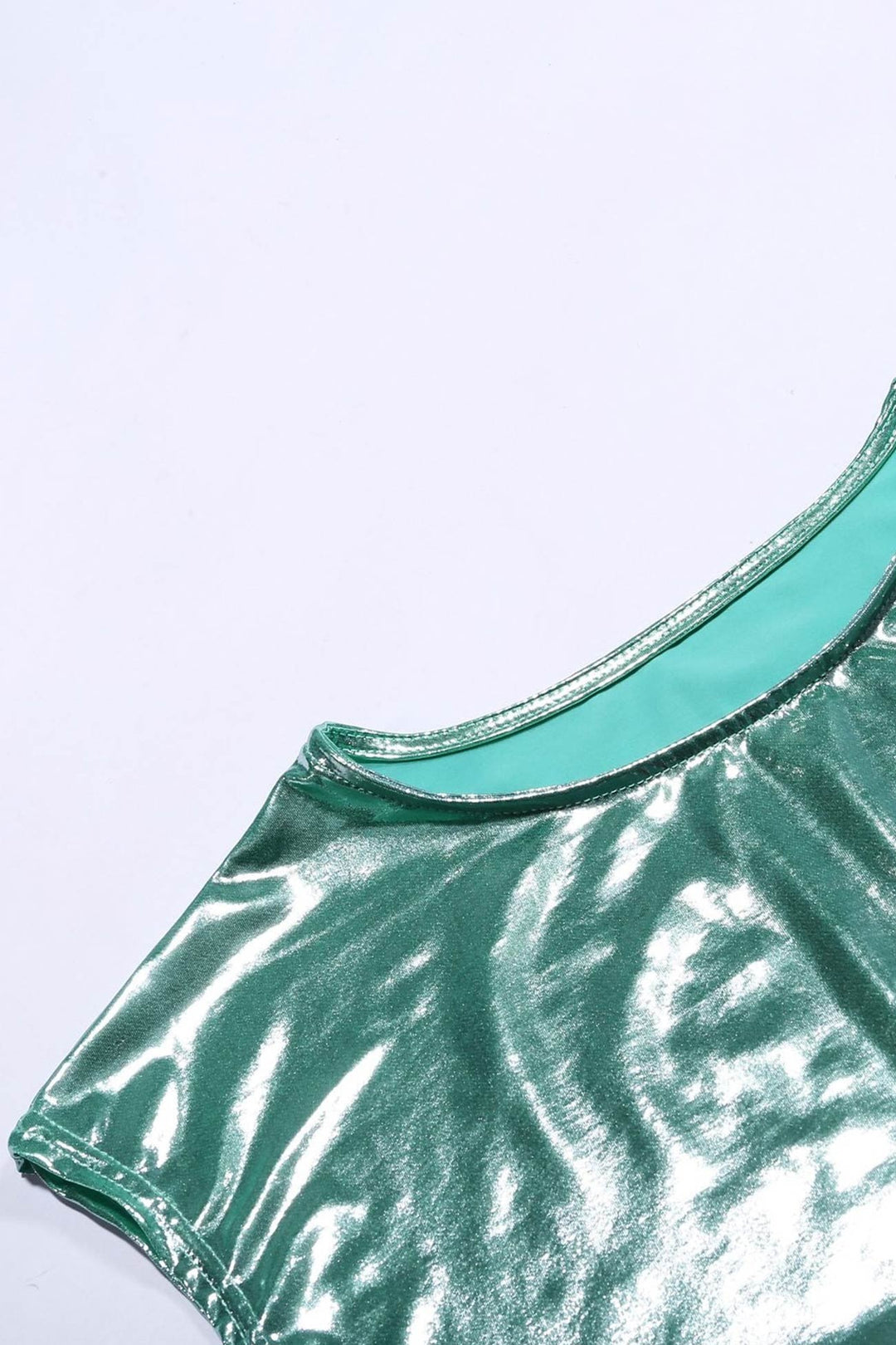 Loïs – Glanzende Set met Crop Top en Wijde Broek