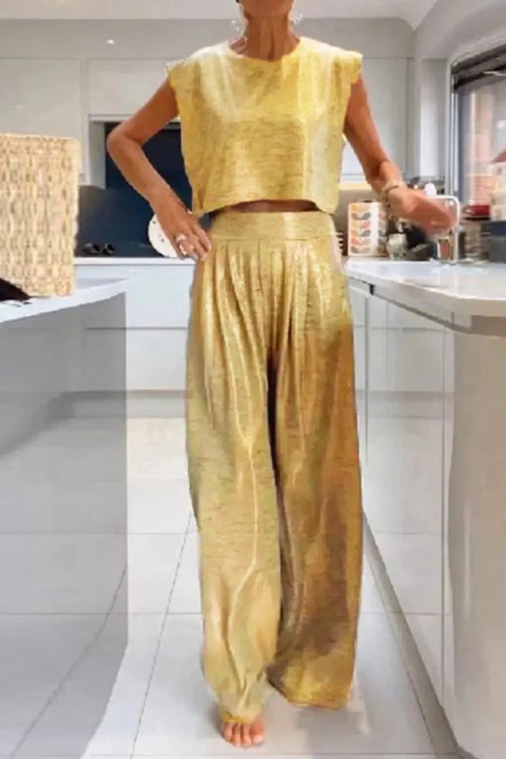 Loïs – Glanzende Set met Crop Top en Wijde Broek