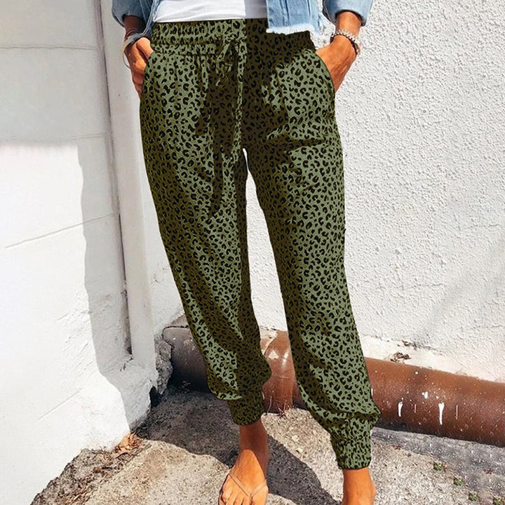 Modieuze en comfortabele damesbroek met leopardprint – stijlvol en relaxed voor elke dag