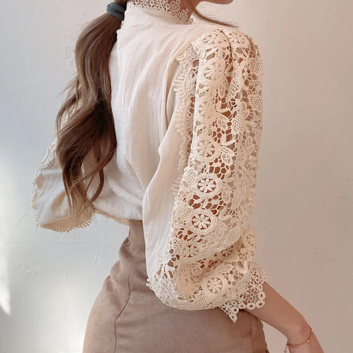 Alina Dames Kantblouse – Vintage-elegante blouse met holle mouwen en kraag