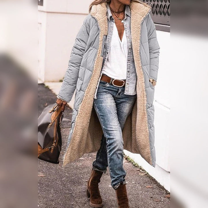 Clara | Warme geïsoleerde polyester winterjas voor dames met comfortabele capuchon