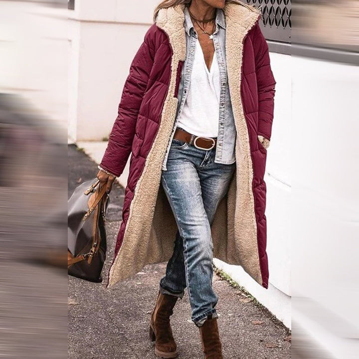 Clara | Warme geïsoleerde polyester winterjas voor dames met comfortabele capuchon
