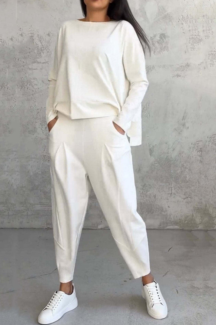 Jinthe – Two-Piece Lounge Set met High-Low Sweater