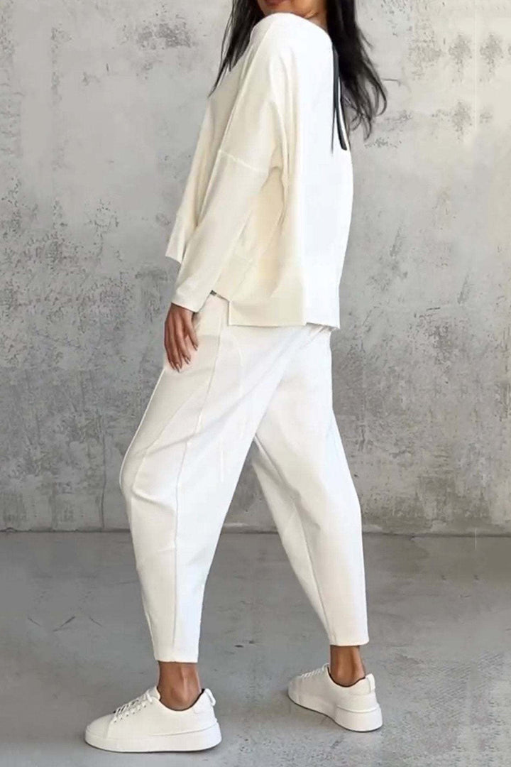Jinthe – Two-Piece Lounge Set met High-Low Sweater