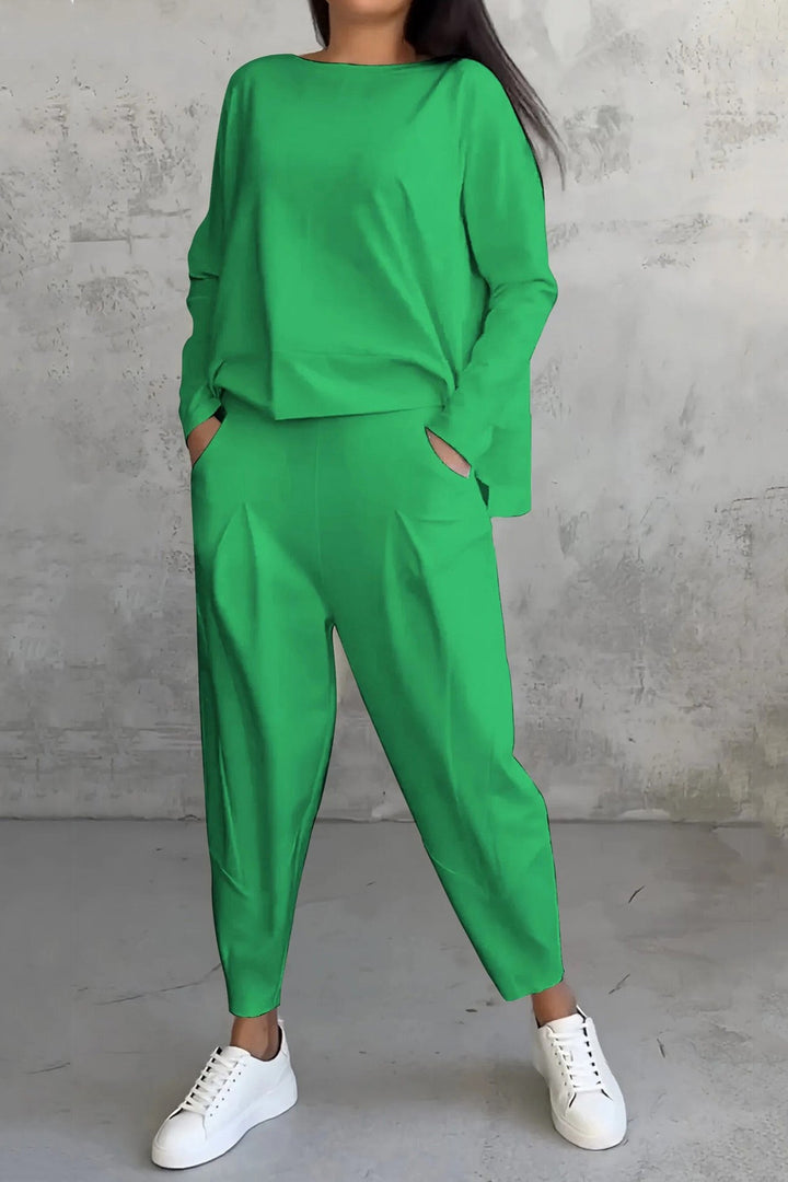 Jinthe – Two-Piece Lounge Set met High-Low Sweater