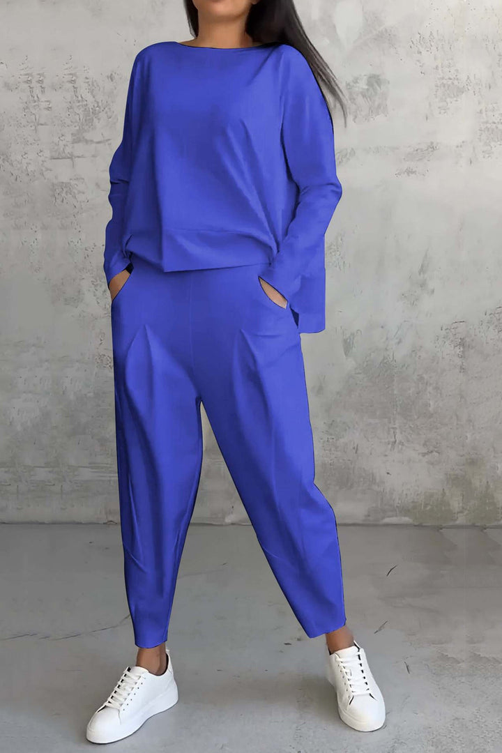 Jinthe – Two-Piece Lounge Set met High-Low Sweater