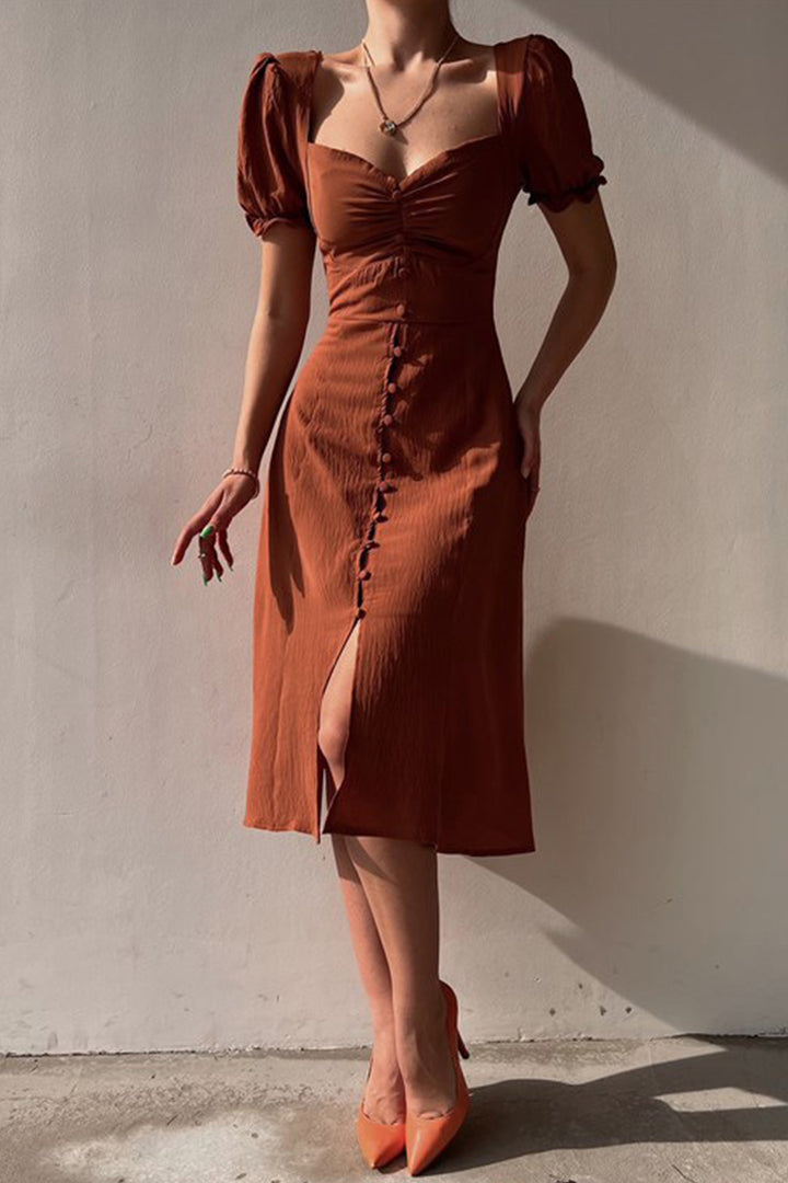 Linde – Midi Jurk met Pofmouwen en Knoopsluiting