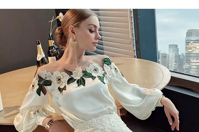 Mira Dames Bloemenblouse – Stijlvolle off-shoulder blouse met lange mouwen