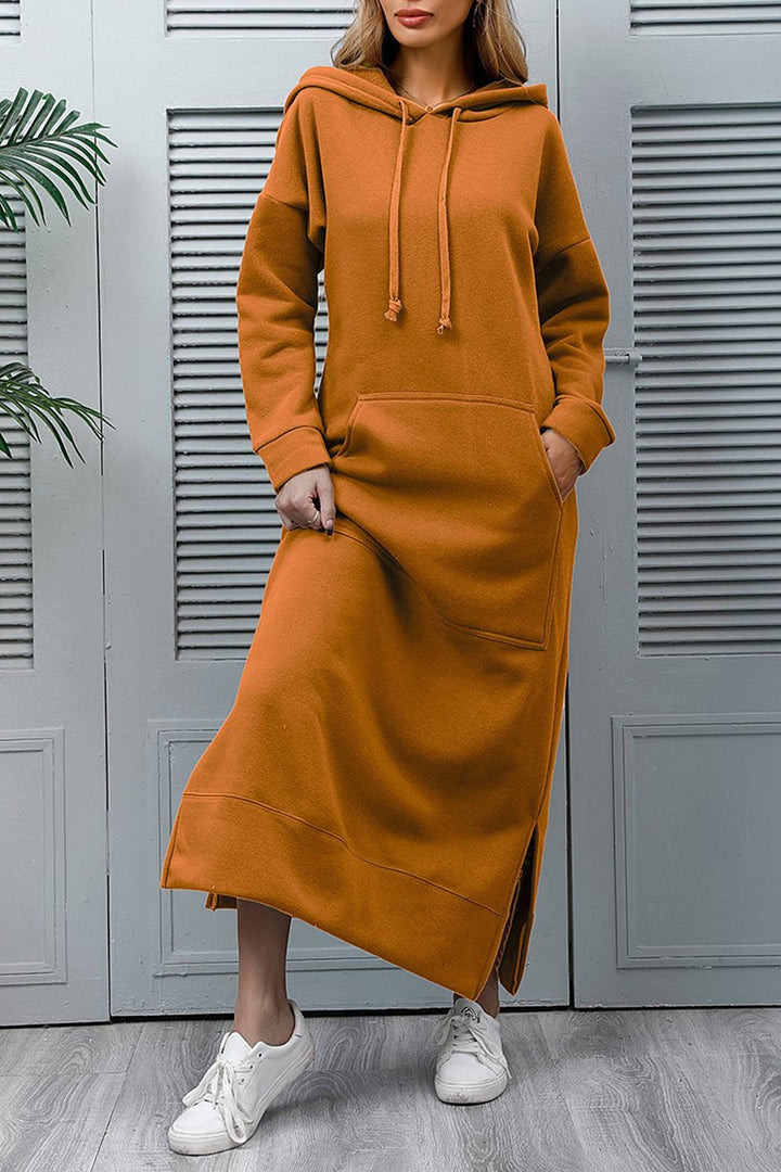 Saar – Hoodie Jurk met Grote Zak en Splitzoom