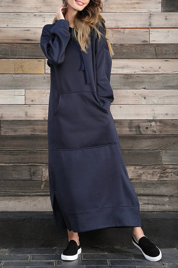 Saar – Hoodie Jurk met Grote Zak en Splitzoom