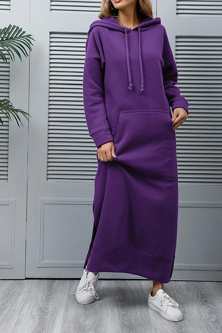 Saar – Hoodie Jurk met Grote Zak en Splitzoom
