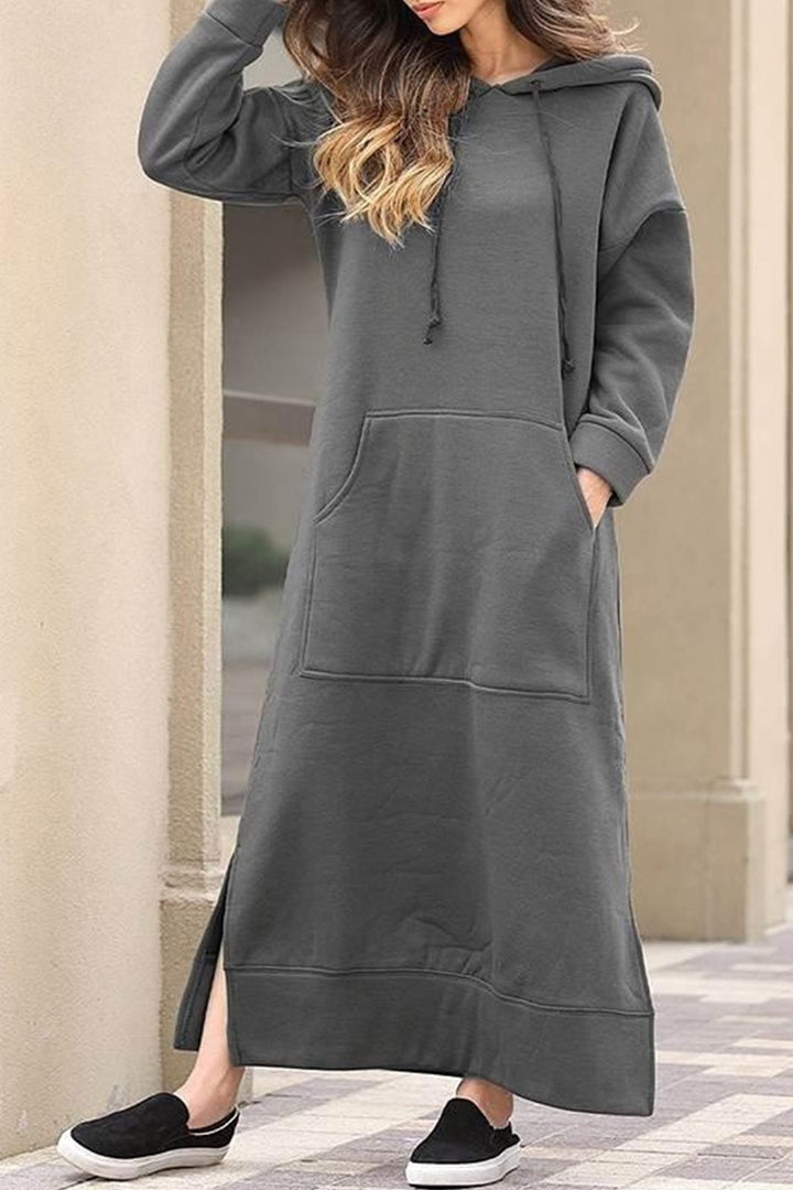 Saar – Hoodie Jurk met Grote Zak en Splitzoom