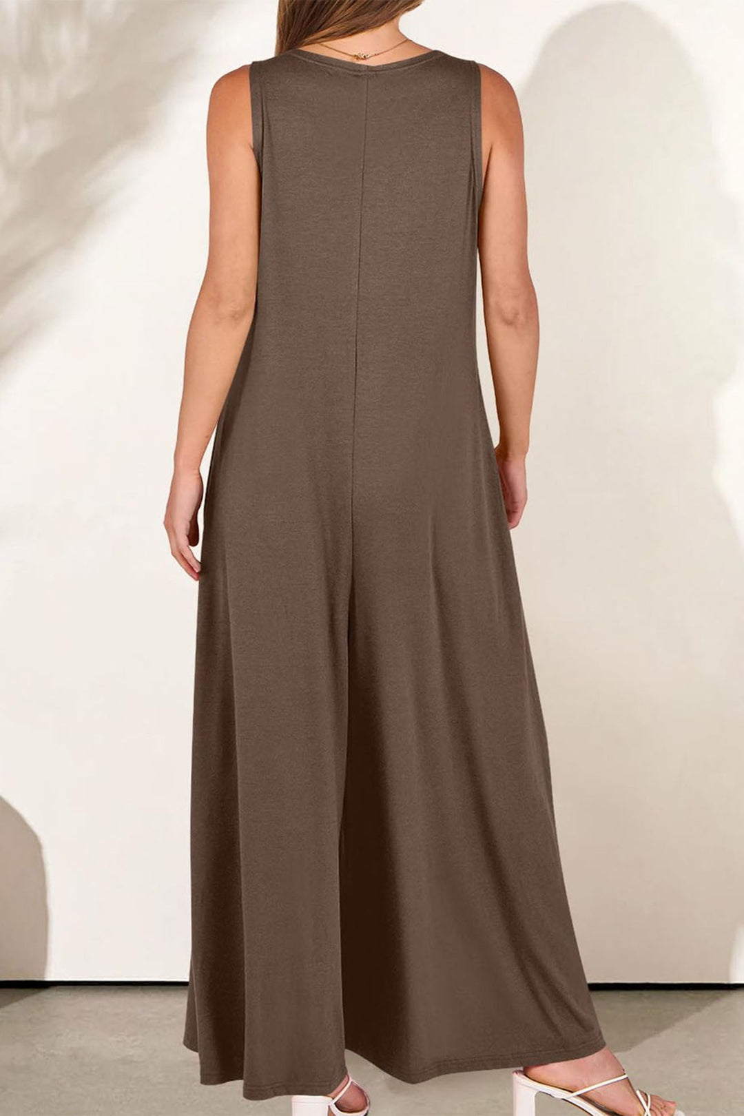 Floor – Mouwloze Jumpsuit met V-Hals en Wijde Pijpen