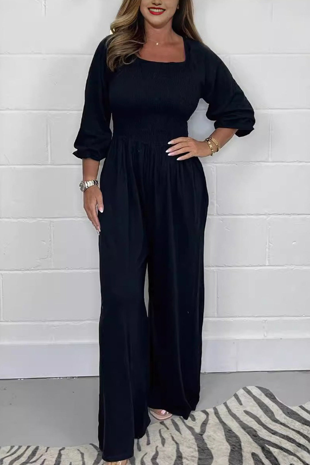 Jolien – Jumpsuit met Vierkante Hals en Gerimpelde Taille