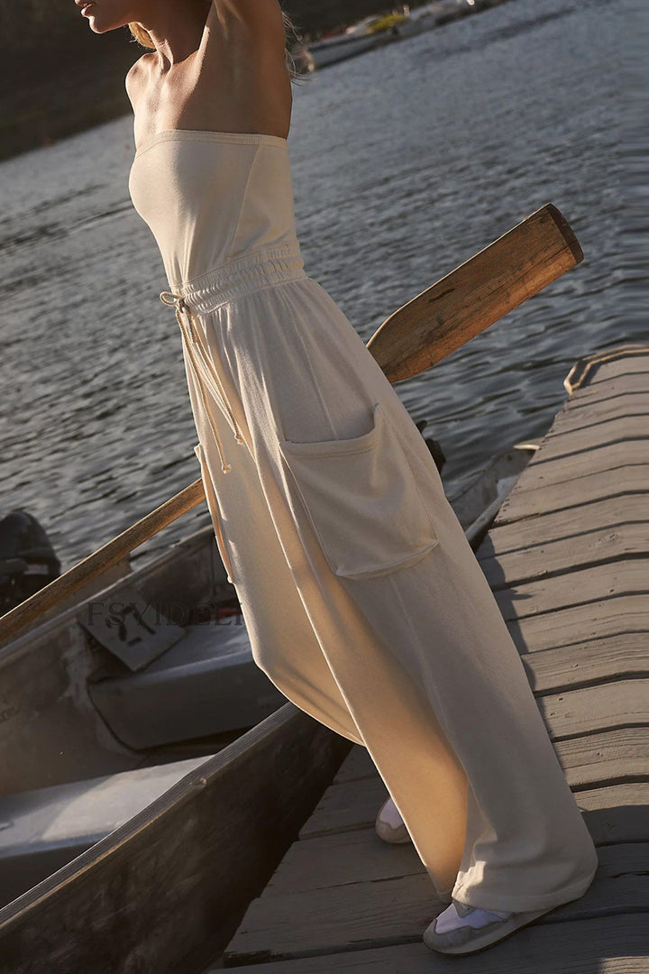 Lara – Strapless Jumpsuit met Strikceintuur en Wijde Pijpen