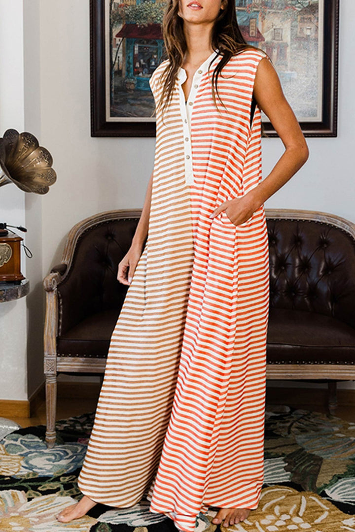 Féline – Gestreepte Oversized Jumpsuit met Knoopsluiting