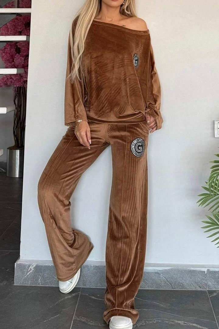 Lara – Suèdelook Two-Piece Set met Vleermuismouwen
