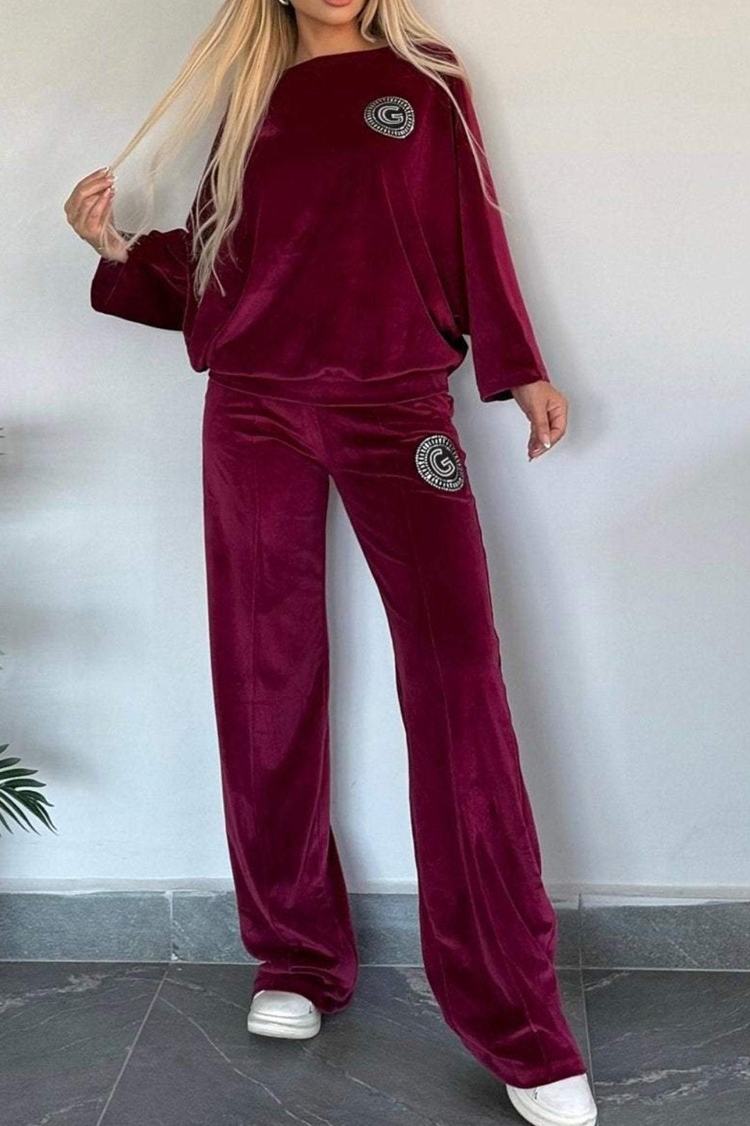 Lara – Suèdelook Two-Piece Set met Vleermuismouwen