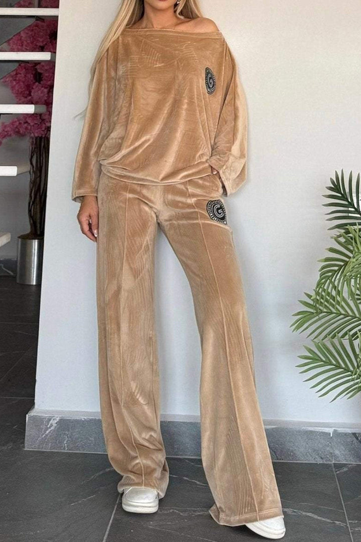 Lara – Suèdelook Two-Piece Set met Vleermuismouwen