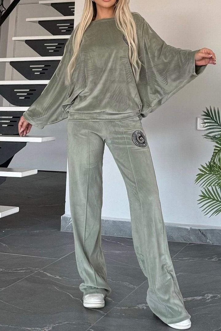 Lara – Suèdelook Two-Piece Set met Vleermuismouwen