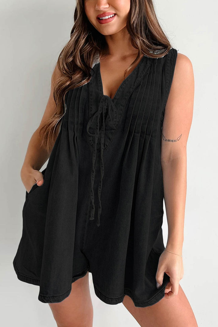 Bo – Mouwloze Denim Romper met Striksluiting en V-Hals
