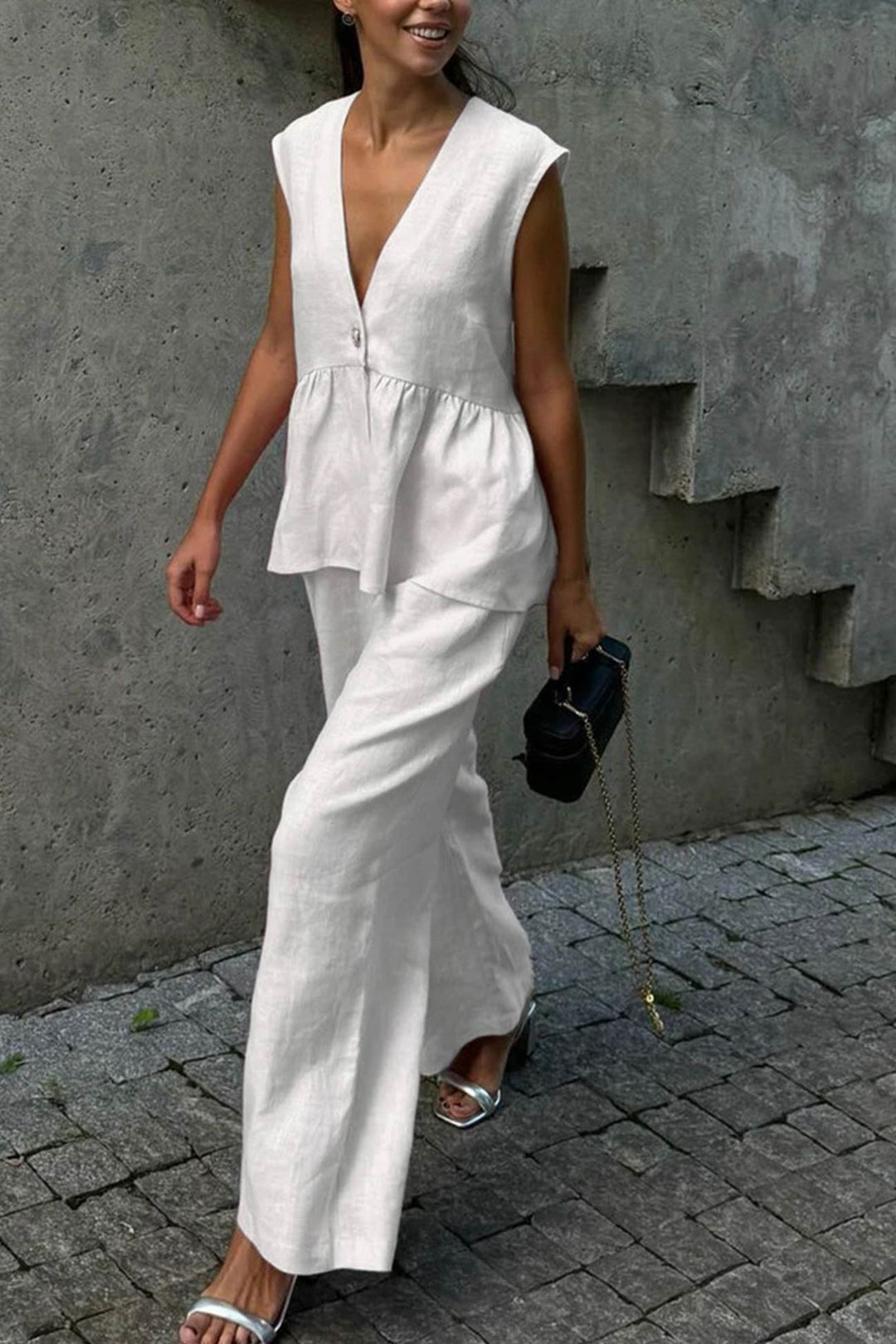 Renée – Katoenen Two-Piece Set met Diepe V-Hals en Wijde Pijpen