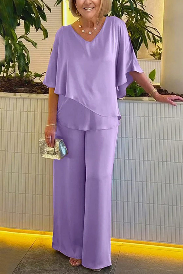 Elvira – Tuniek Broekpak met V-Hals en Dubbele Zoom
