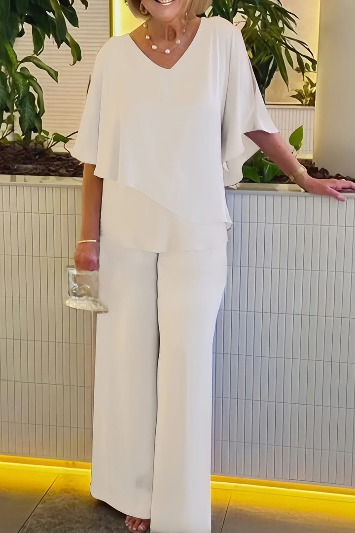 Elvira – Tuniek Broekpak met V-Hals en Dubbele Zoom
